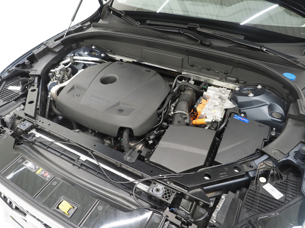 Volvo XC60 2.0 T6 Long Range Recharge AWD Inscription 6