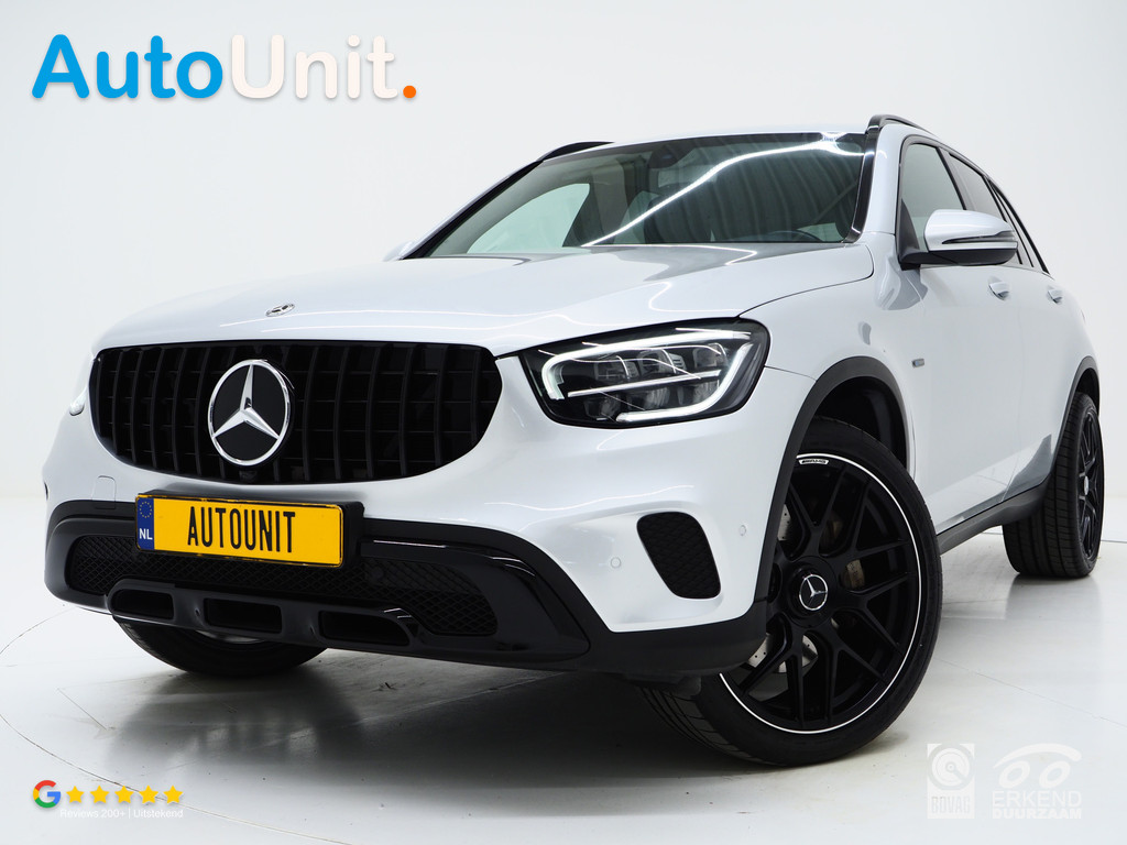 Mercedes-Benz GLC 300e 4MATIC Night Black 36