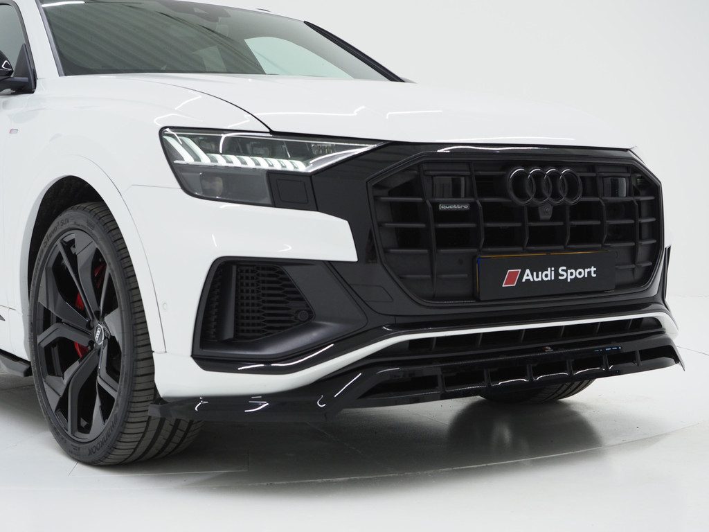 Audi Q8 60 TFSI e quattro Competition BlackOptic 462PK 11