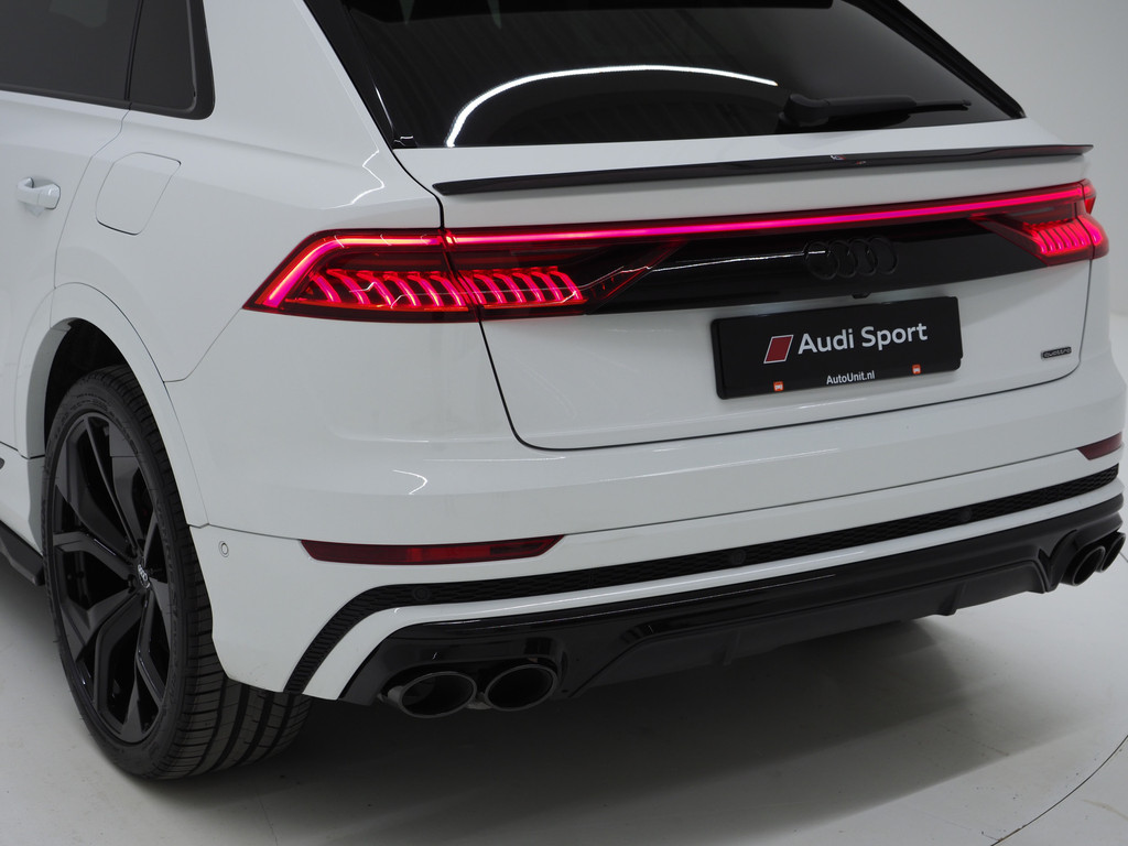 Audi Q8 60 TFSI e quattro Competition BlackOptic 462PK 13