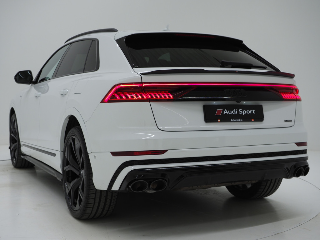 Audi Q8 60 TFSI e quattro Competition BlackOptic 462PK 2