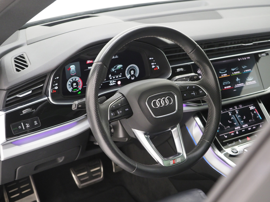 Audi Q8 60 TFSI e quattro Competition BlackOptic 462PK 61