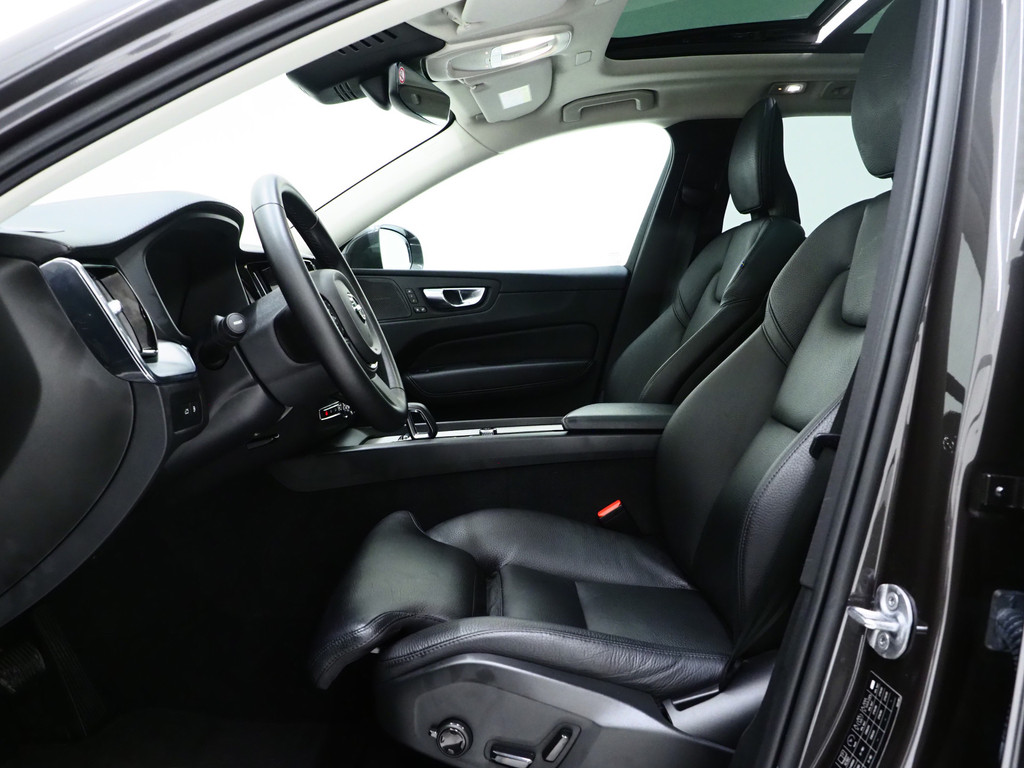 Volvo XC60 2.0 T6 Long Range Recharge AWD Ultimate 16