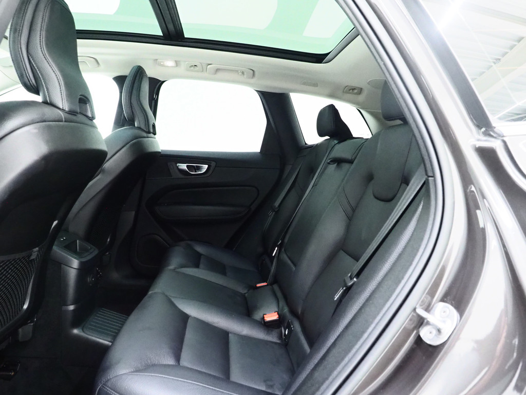Volvo XC60 2.0 T6 Long Range Recharge AWD Ultimate 37