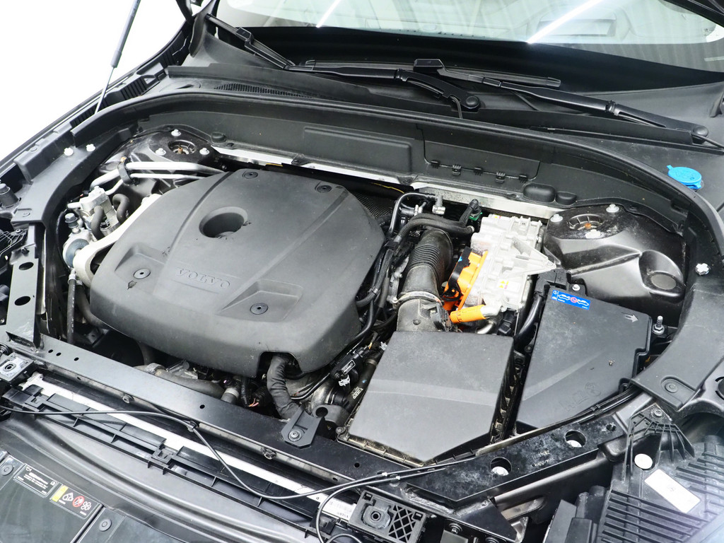 Volvo XC60 2.0 T6 Long Range Recharge AWD Ultimate 6