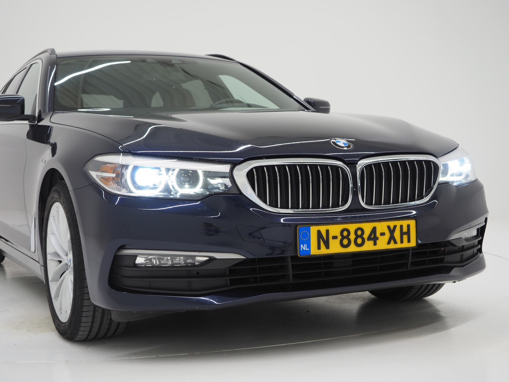 BMW 5 Serie Touring 530i High Executive 11