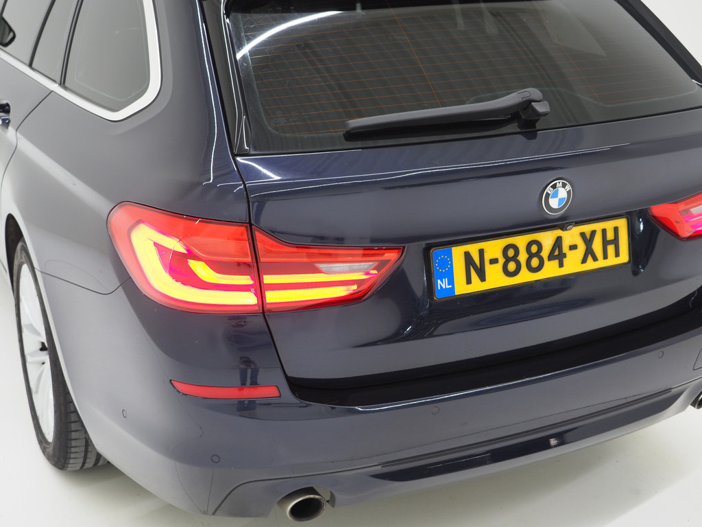 BMW 5 Serie Touring 530i High Executive 13