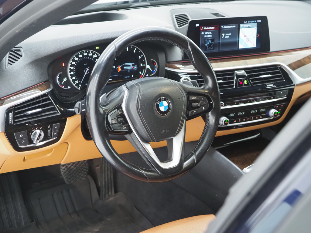 BMW 5 Serie Touring 530i High Executive 16