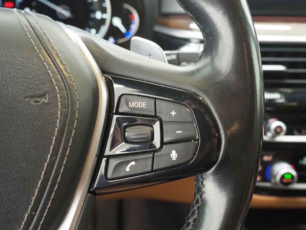 BMW 5 Serie Touring 530i High Executive 21