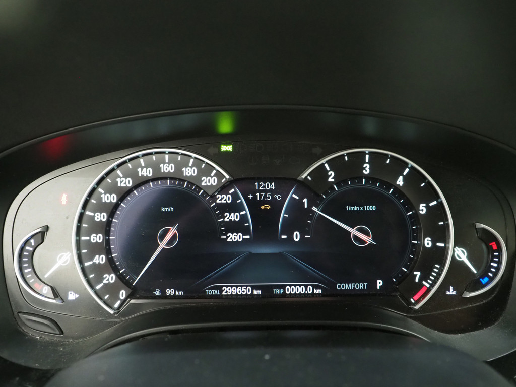 BMW 5 Serie Touring 530i High Executive 24