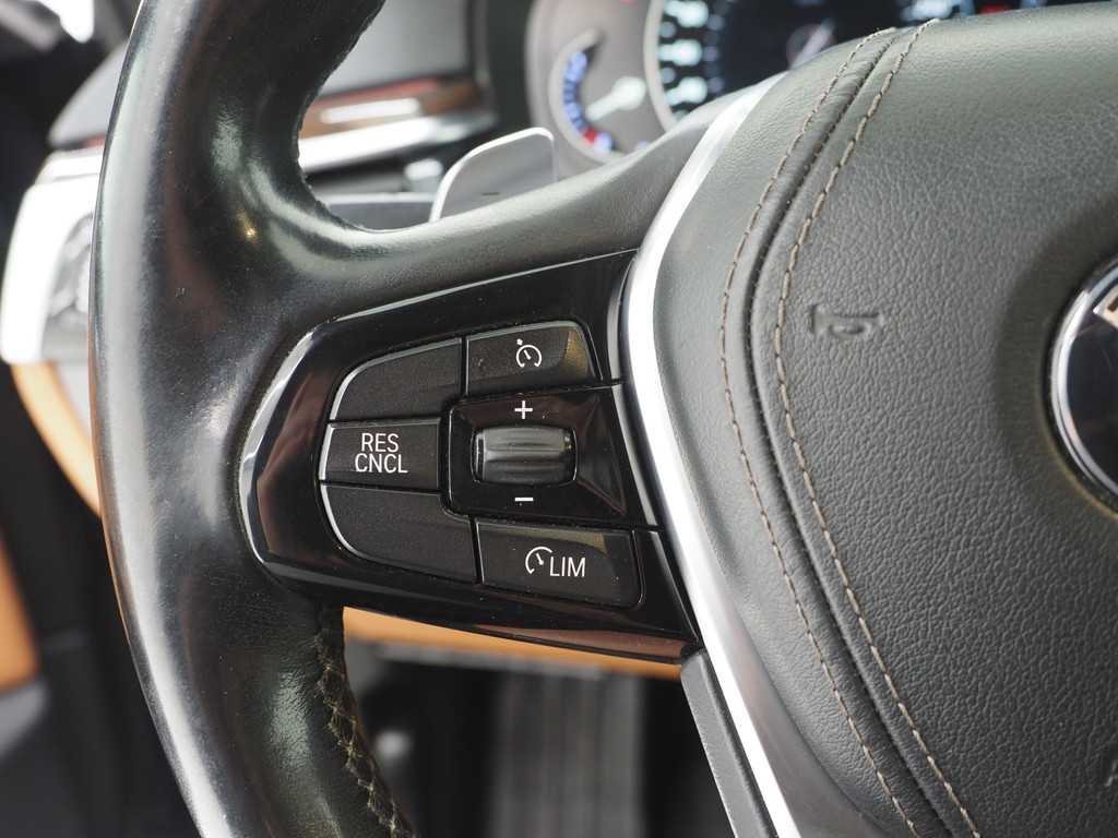 BMW 5 Serie Touring 530i High Executive 61