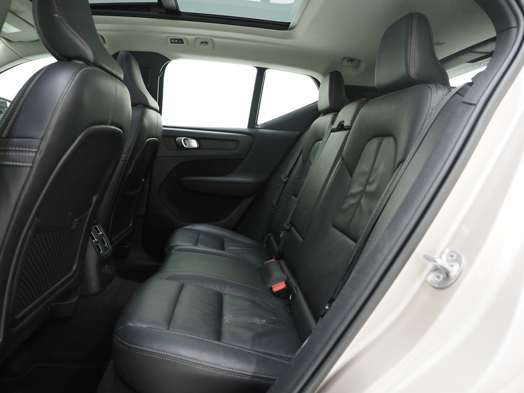 Volvo XC40 1.5 T4 Recharge Ultimate NIEUW MODEL! 35