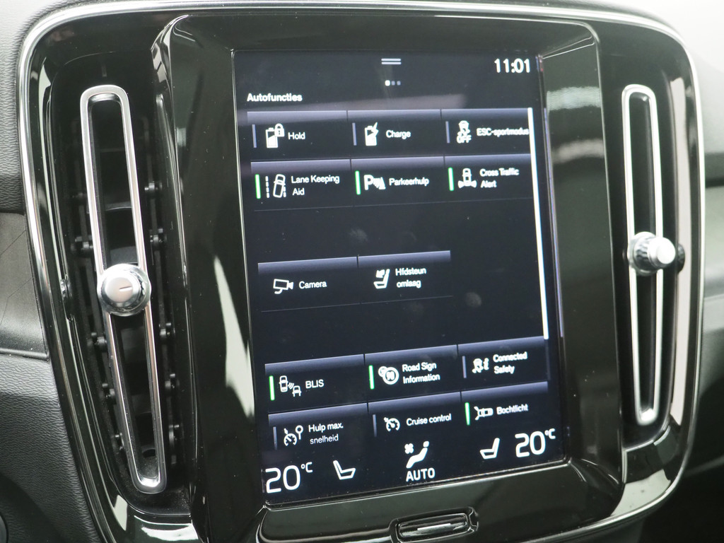Volvo XC40 1.5 T4 Recharge Ultimate NIEUW MODEL! 70