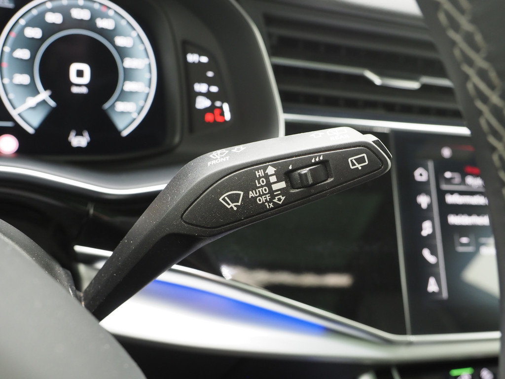 Audi Q8 55 TFSI e quattro Pro Line S 25