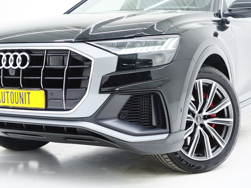 Audi Q8 55 TFSI e quattro Pro Line S 5