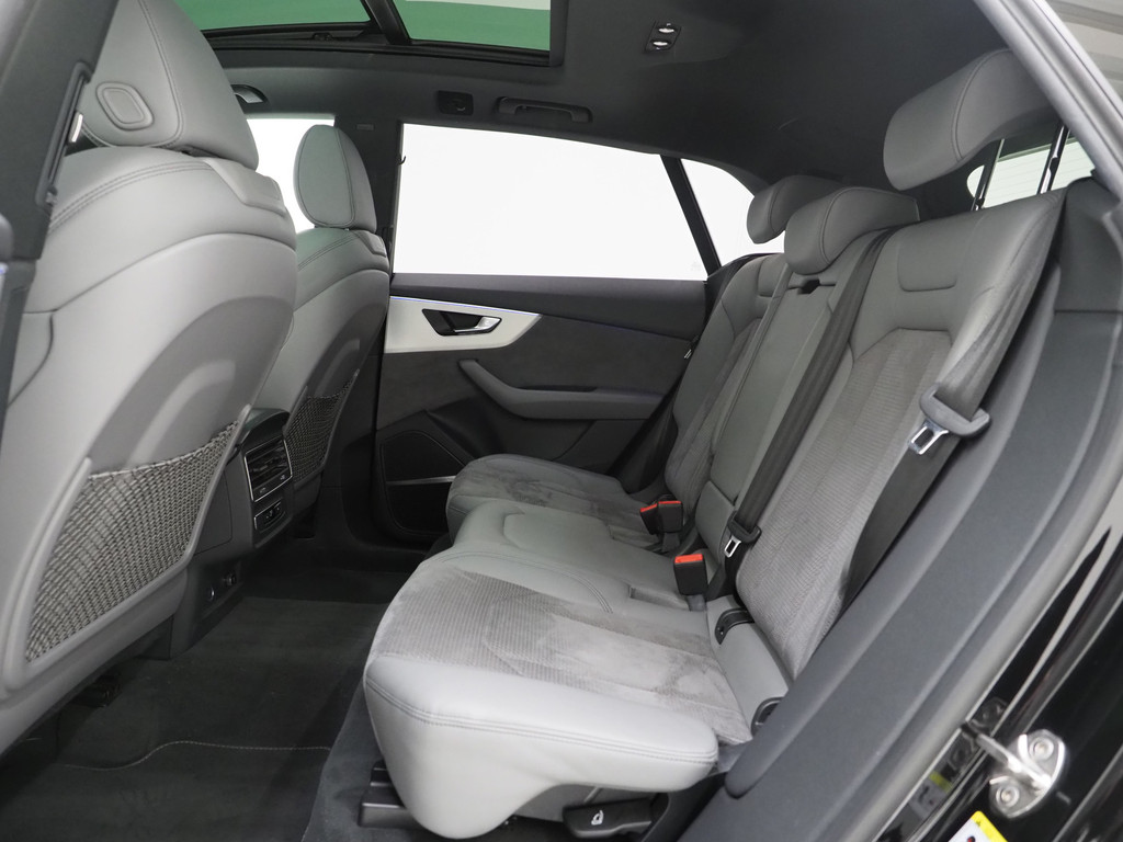 Audi Q8 55 TFSI e quattro Pro Line S 83