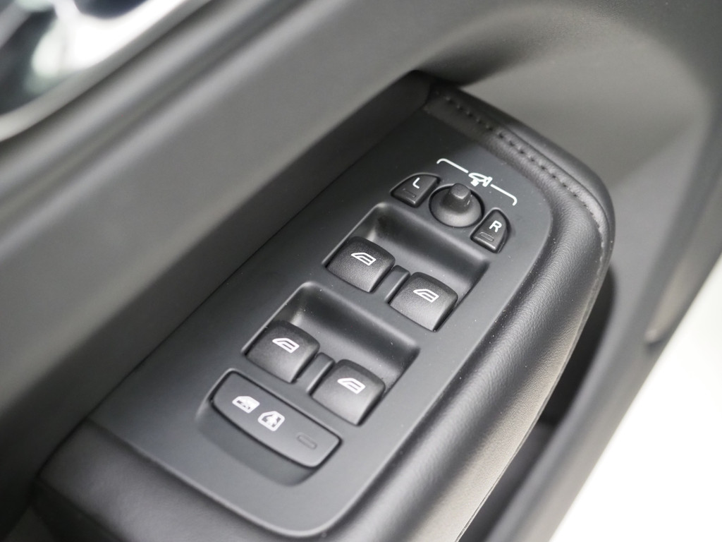 Volvo XC60 2.0 T6 Recharge AWD Ultimate Long Range 59