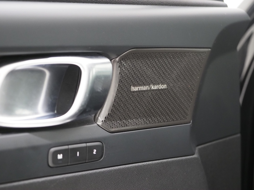 Volvo XC40 1.5 T4 Recharge Ultimate NIEUW MODEL! 17