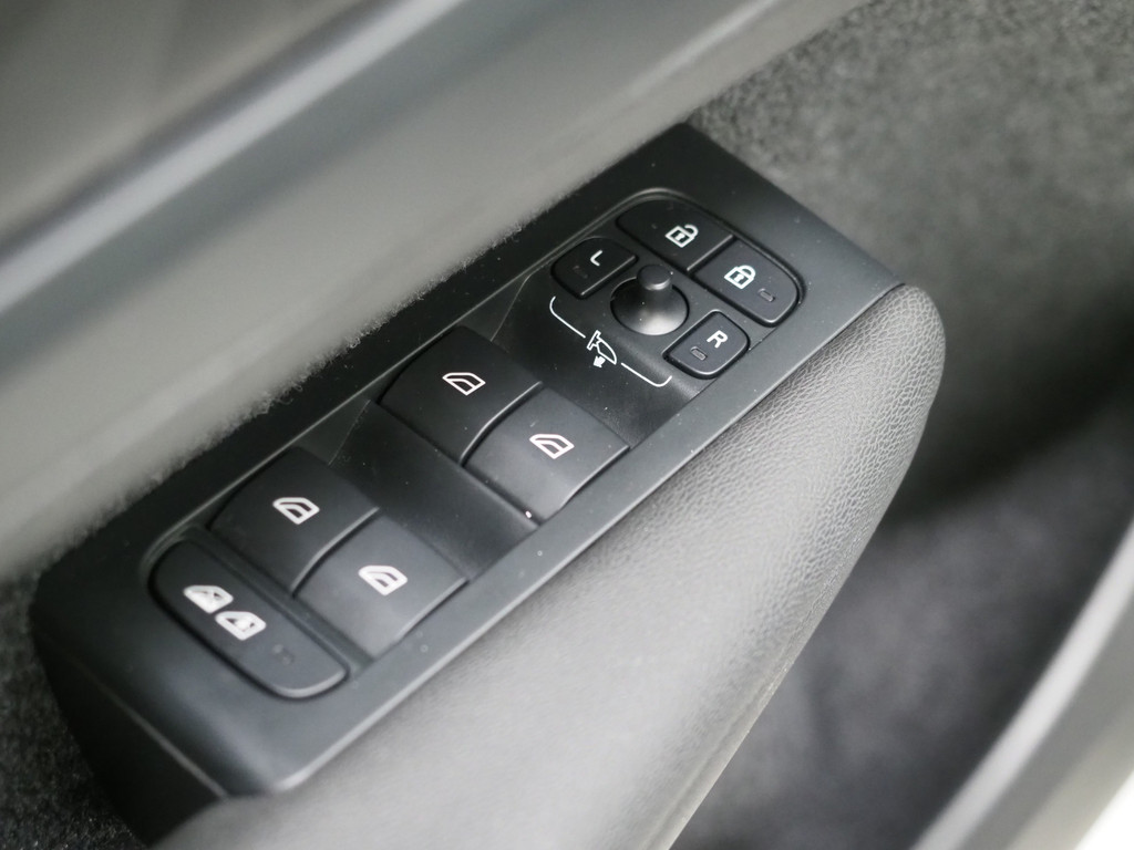 Volvo XC40 1.5 T4 Recharge Ultimate NIEUW MODEL! 18