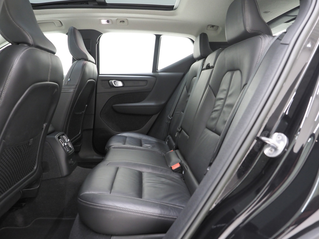 Volvo XC40 1.5 T4 Recharge Ultimate NIEUW MODEL! 36