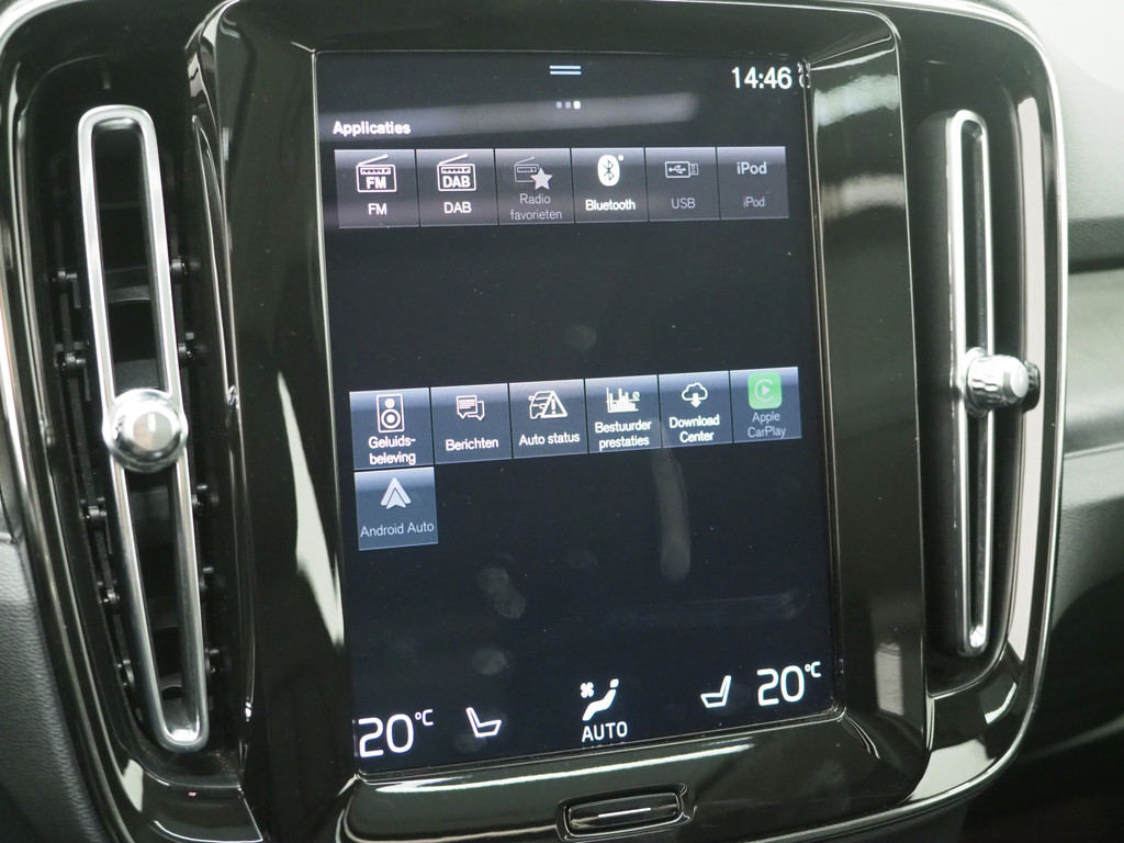 Volvo XC40 1.5 T4 Recharge Ultimate NIEUW MODEL! 70