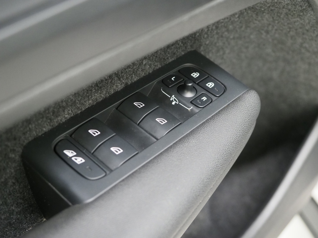 Volvo XC40 1.5 T4 Recharge Ultimate 16