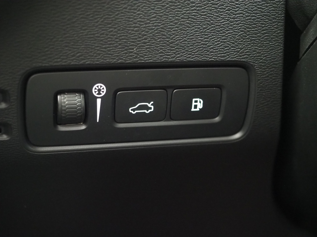 Volvo XC40 1.5 T4 Recharge Ultimate 18