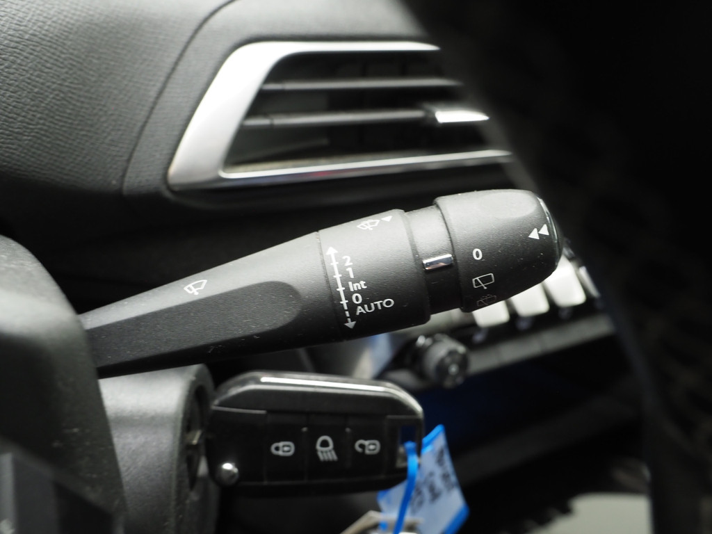 Peugeot 5008 1.2 PureTech Allure 7p 59