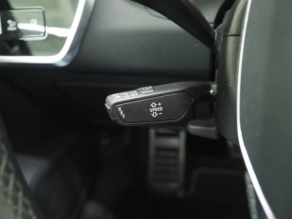 Audi A6 Avant 55 TFSI e quattro Competition Black 19