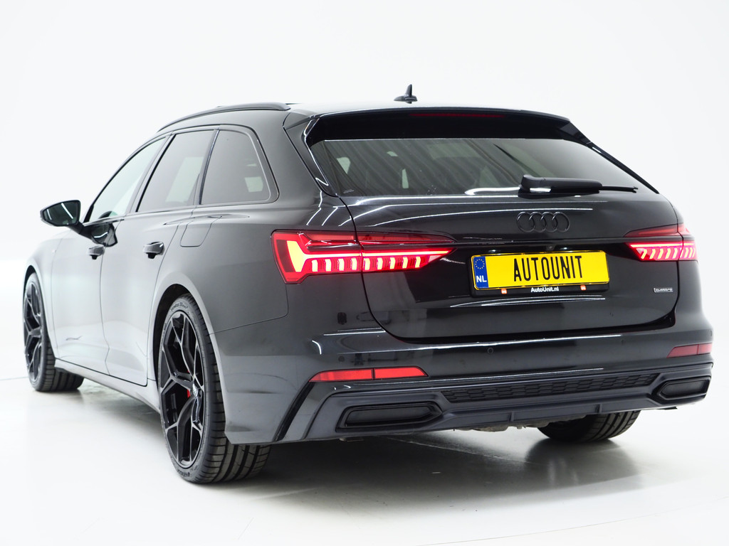Audi A6 Avant 55 TFSI e quattro Competition Black 2