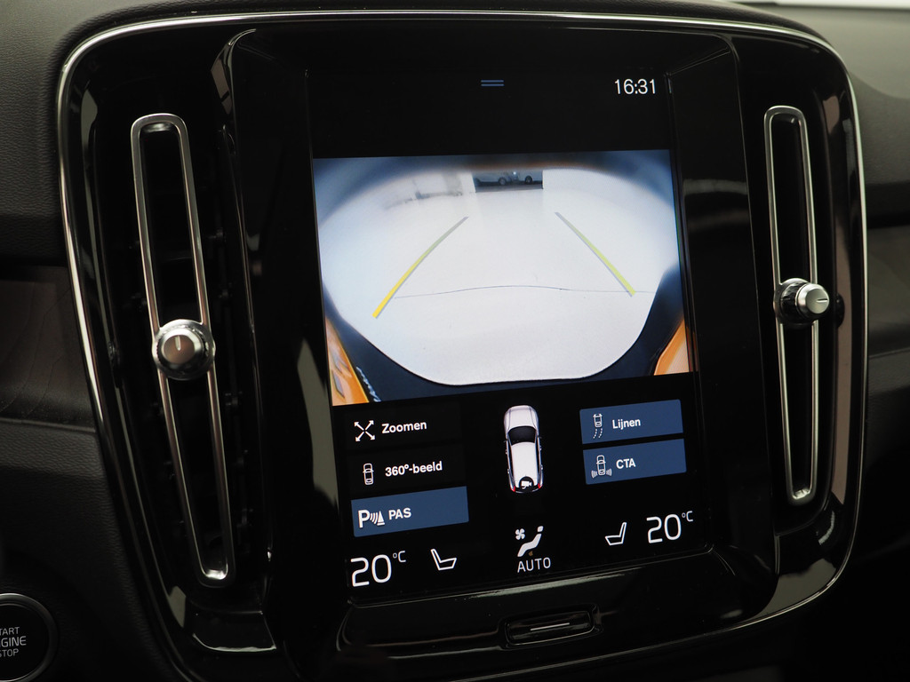 Volvo XC40 1.5 T4 Recharge Ultimate 32