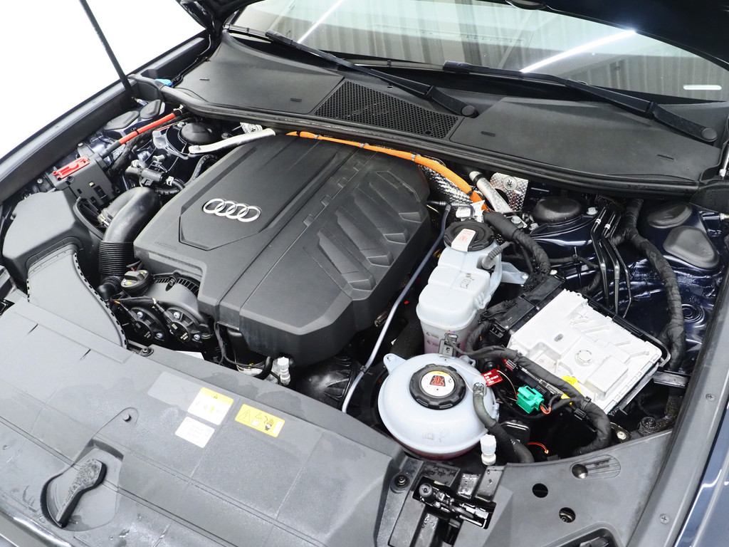 Audi A6 Avant 55 TFSI e quattro Competition 6