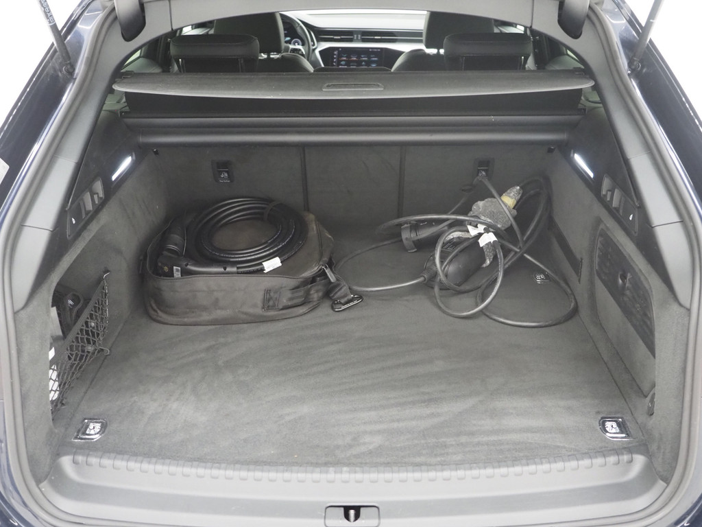 Audi A6 Avant 55 TFSI e quattro Competition 70