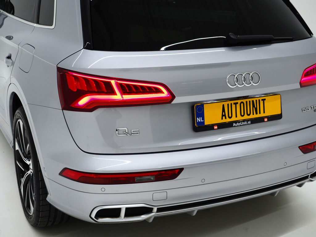 Audi Q5 55 TFSI e quattro Competition 12