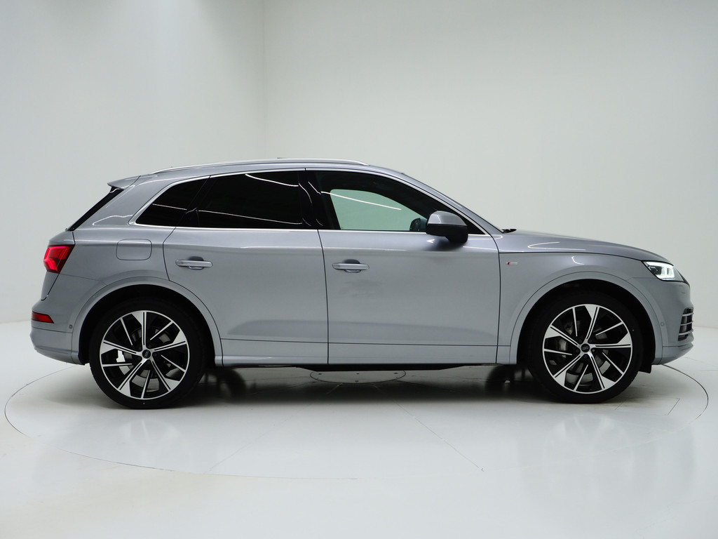Audi Q5 55 TFSI e quattro Competition 9