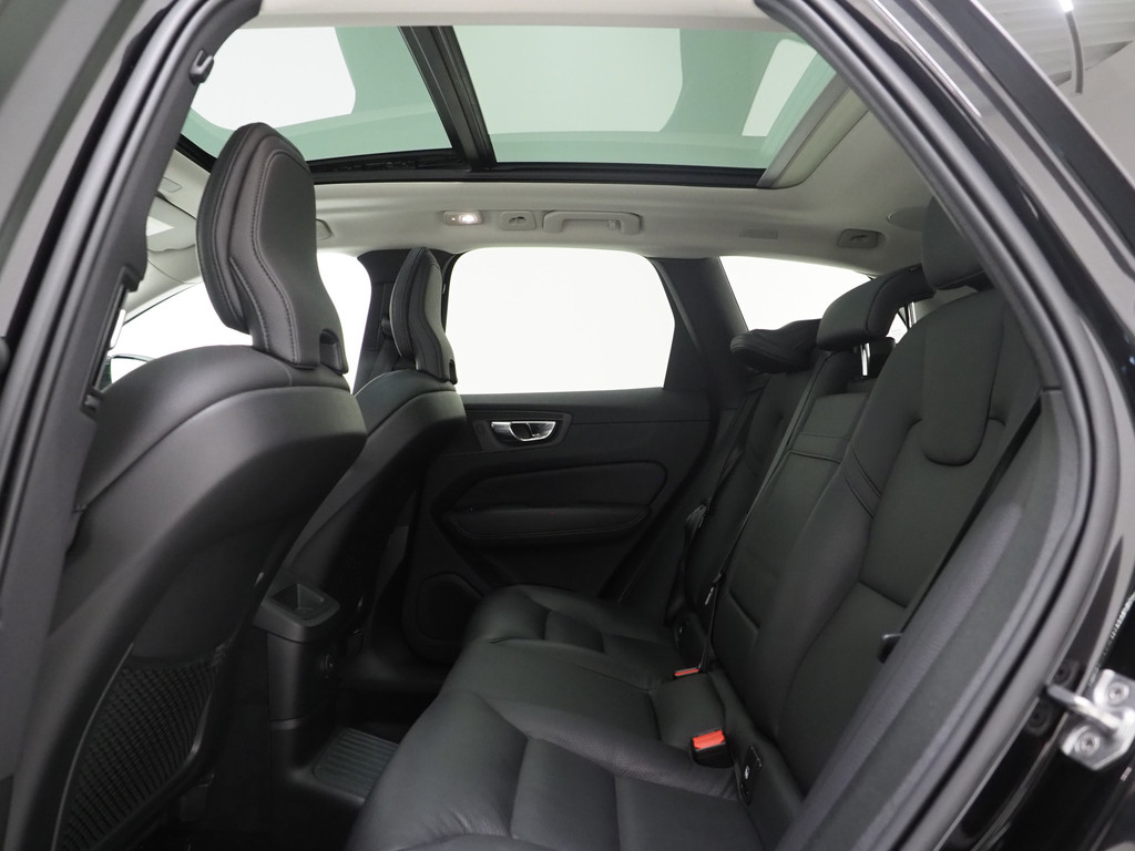 Volvo XC60 2.0 Recharge T8 AWD Inscription *Facelift* 33