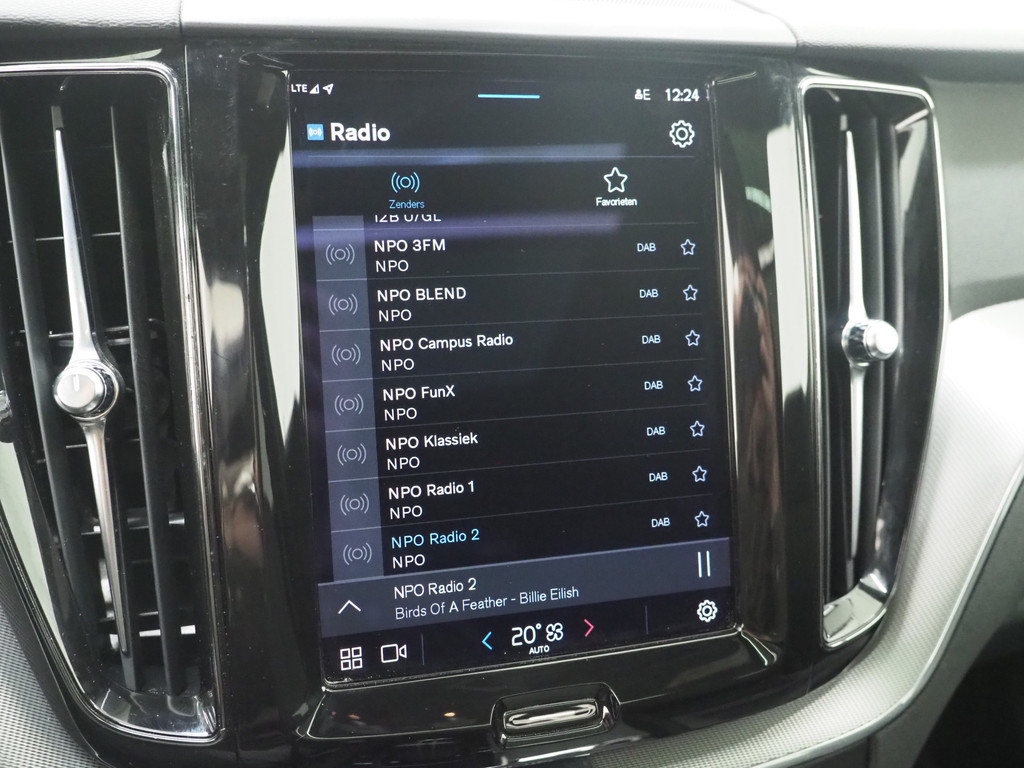 Volvo XC60 2.0 Recharge T6 AWD R-Design Long Range 26