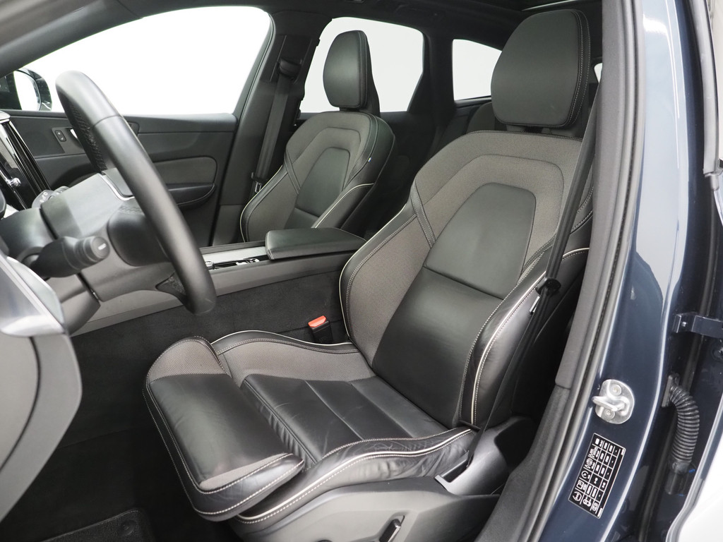 Volvo XC60 2.0 Recharge T6 AWD R-Design Long Range 3