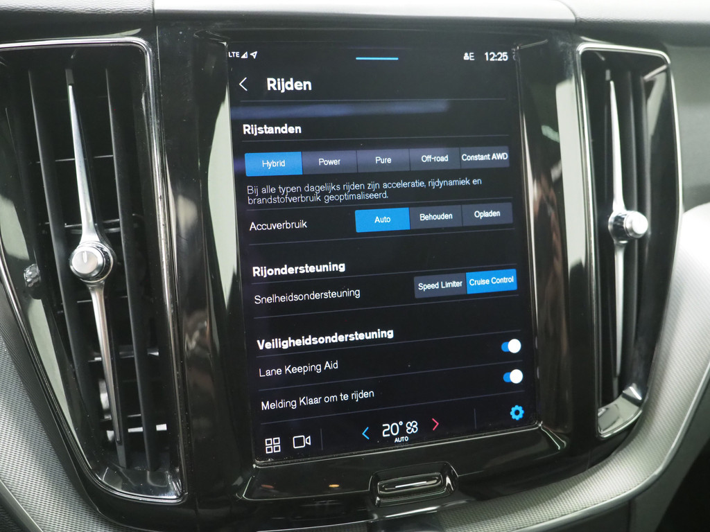 Volvo XC60 2.0 Recharge T6 AWD R-Design Long Range 30