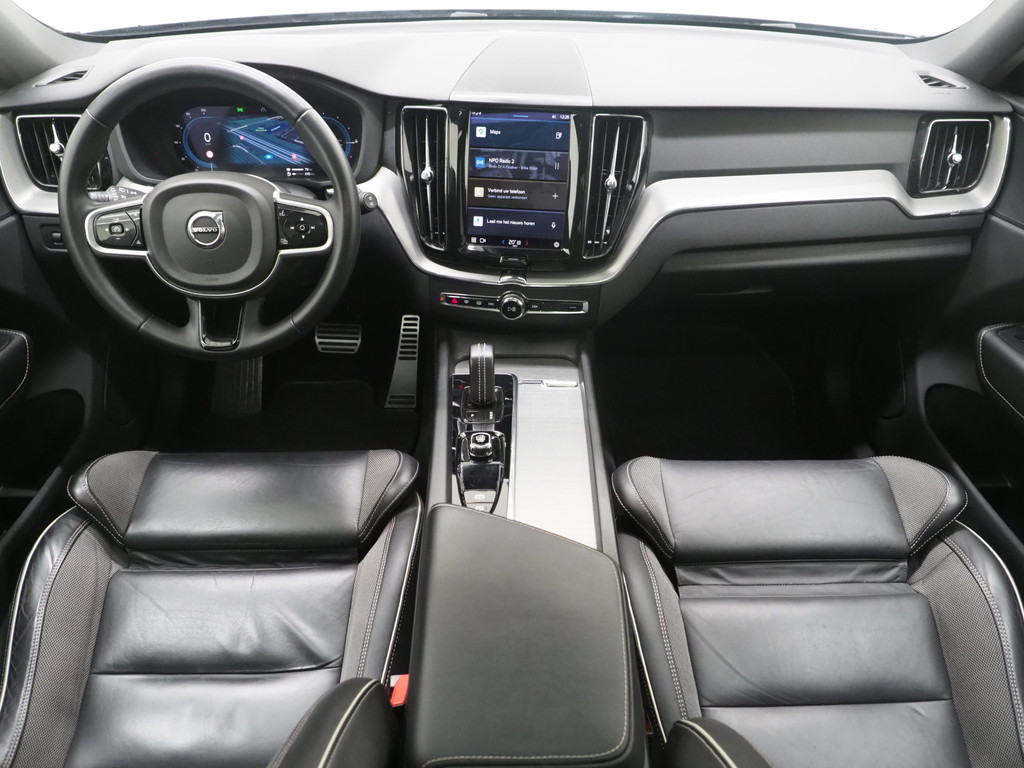 Volvo XC60 2.0 Recharge T6 AWD R-Design Long Range 4