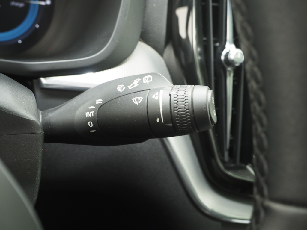 Volvo XC60 2.0 Recharge T6 AWD R-Design Long Range 61