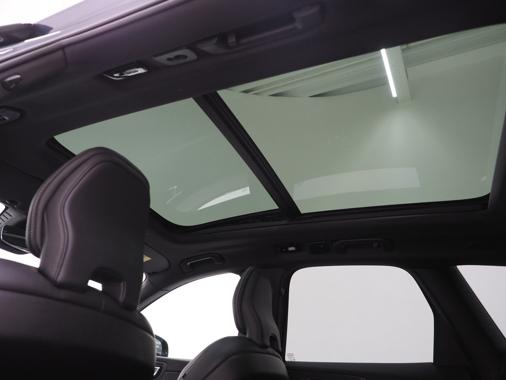 Volvo XC60 2.0 Recharge T6 AWD R-Design Long Range 72