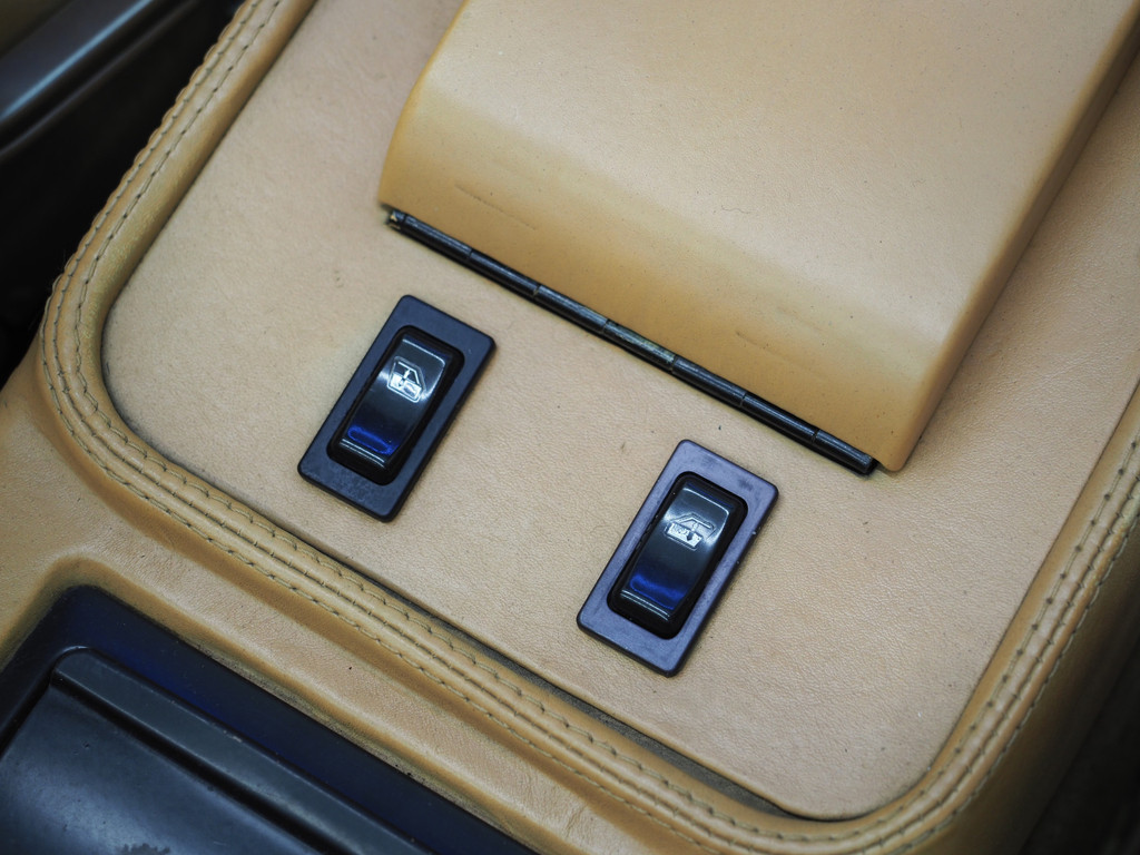 Ferrari Mondial Cabriolet 3.0 Quattrovalvole 41