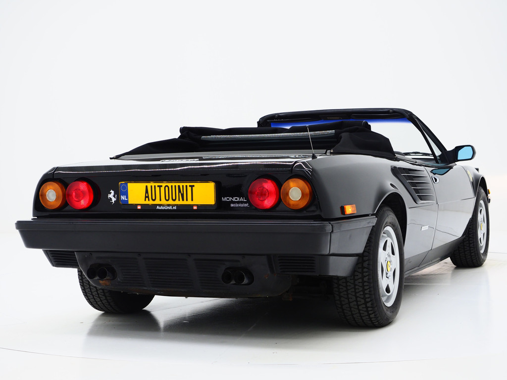 Ferrari Mondial Cabriolet 3.0 Quattrovalvole 64