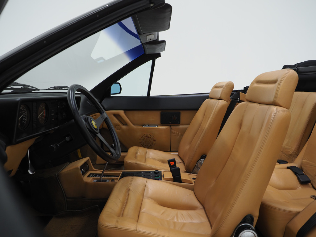 Ferrari Mondial Cabriolet 3.0 Quattrovalvole 83