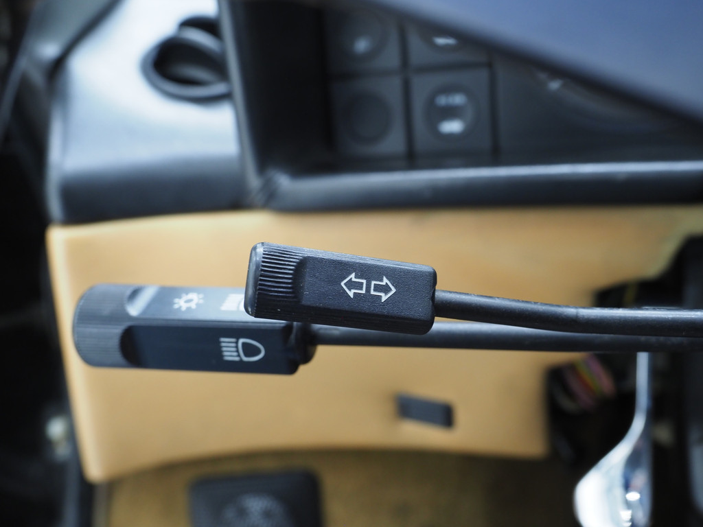 Ferrari Mondial Cabriolet 3.0 Quattrovalvole 87