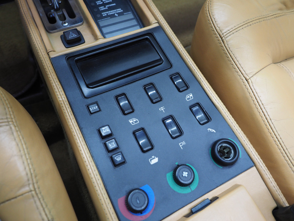 Ferrari Mondial Cabriolet 3.0 Quattrovalvole 91