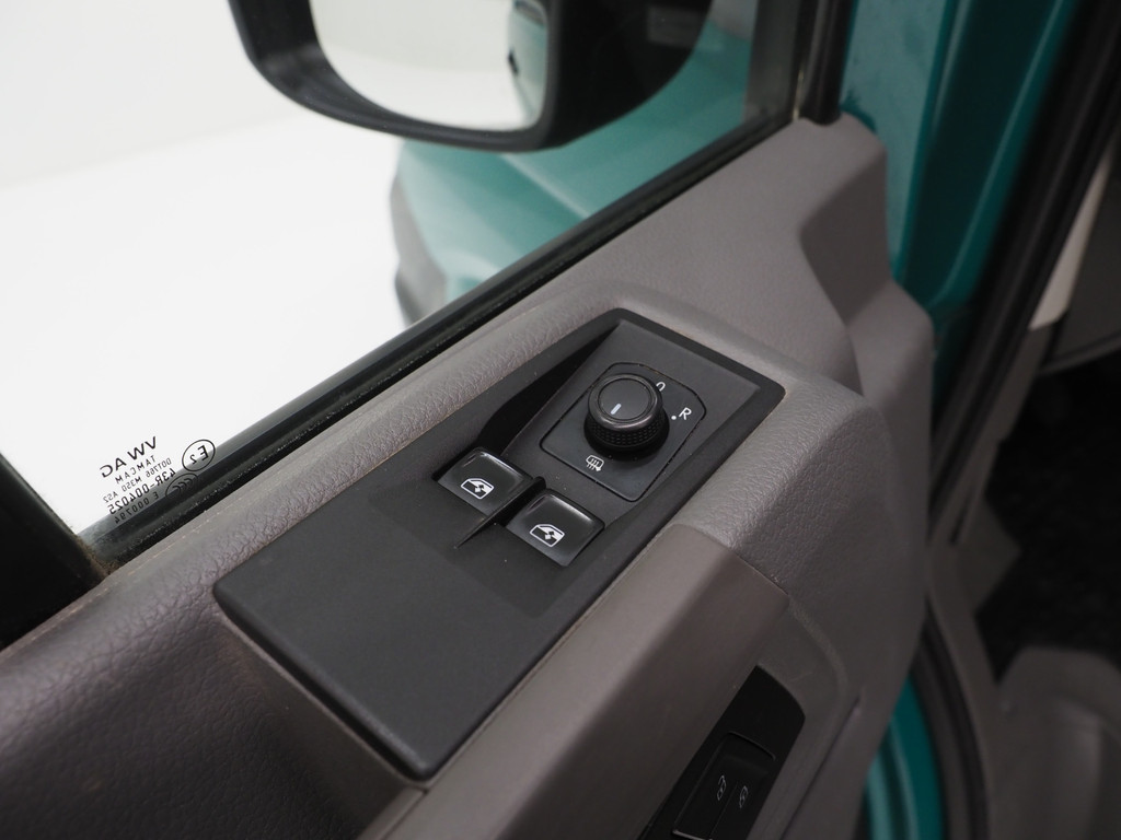 Volkswagen Crafter 35 2.0 TDI L3H3 16