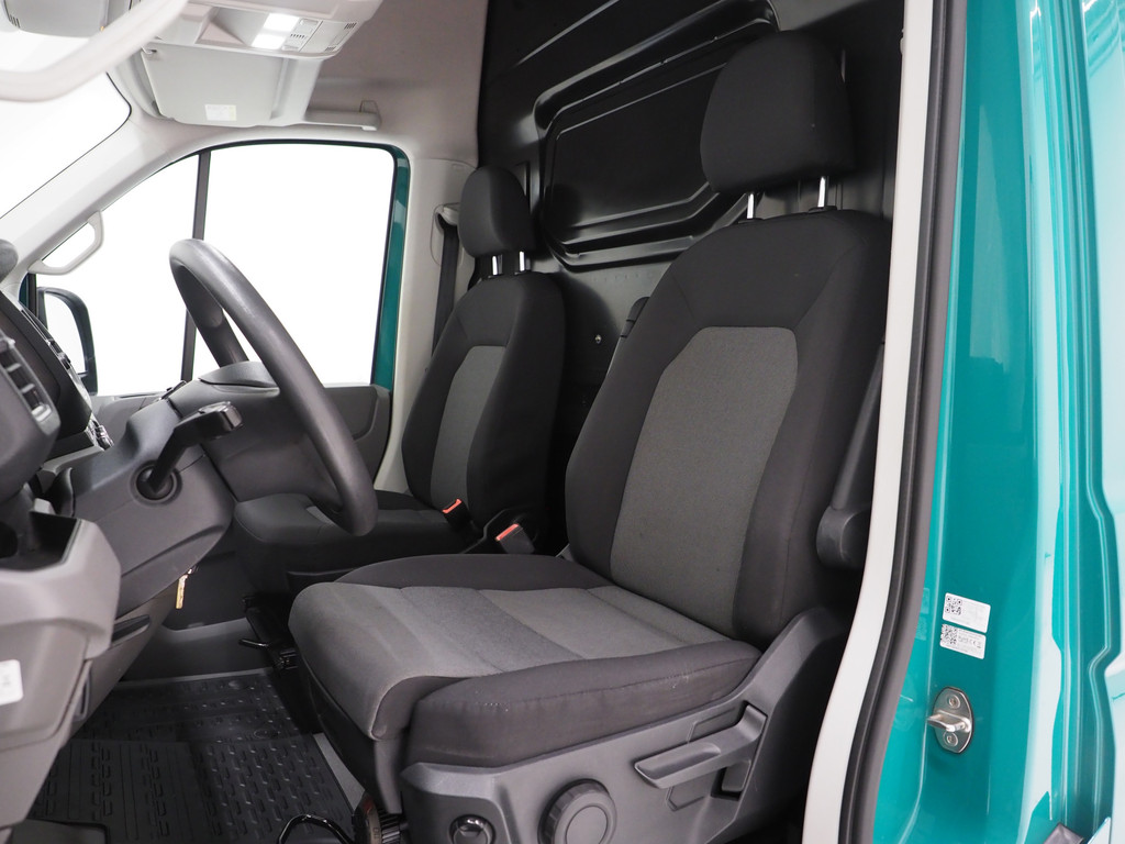 Volkswagen Crafter 35 2.0 TDI L3H3 3