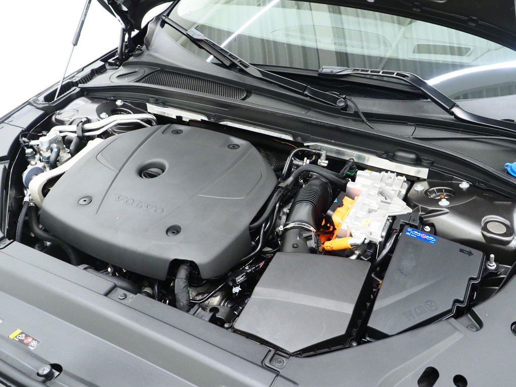 Volvo V90 2.0 T8 Recharge AWD Inscription Long Range 6